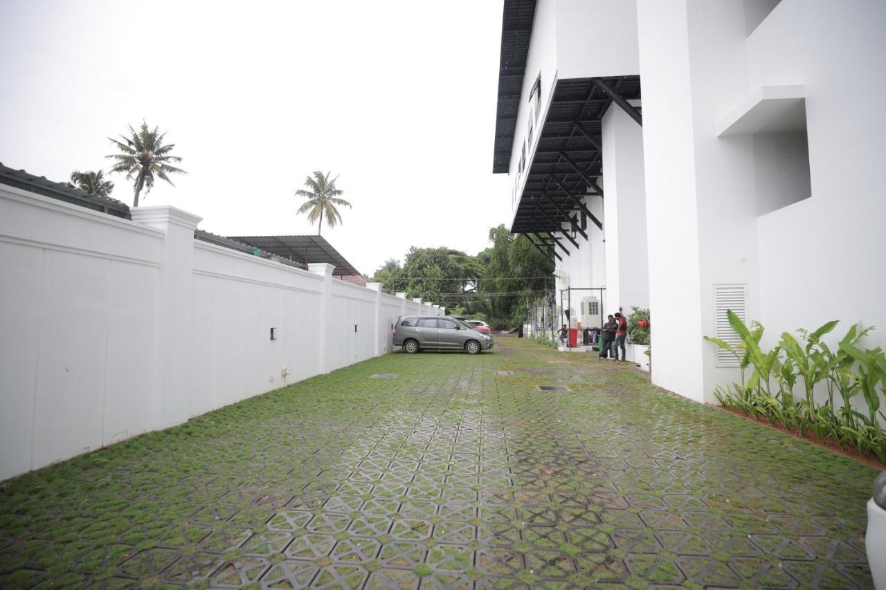 Prasanthi Hotel Kollam Kültér fotó