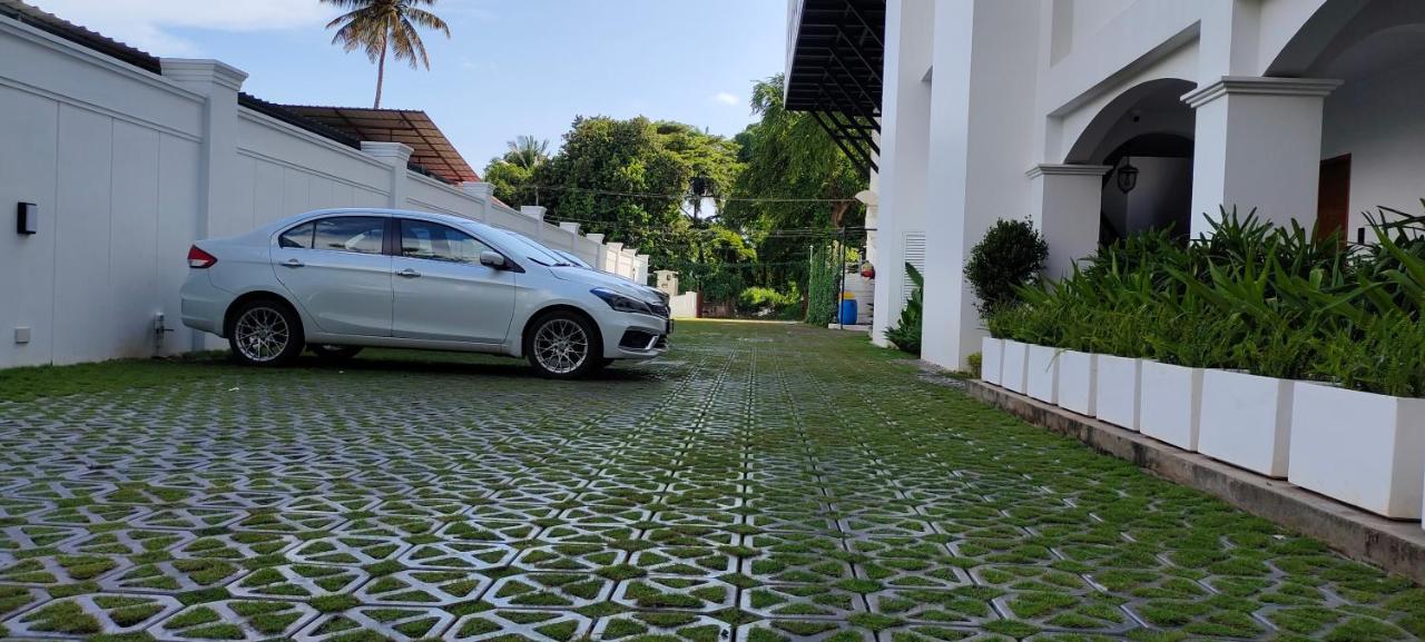 Prasanthi Hotel Kollam Kültér fotó